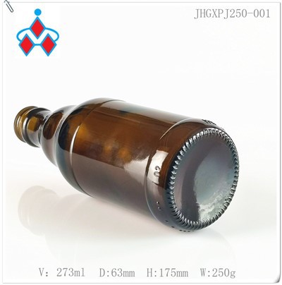 ขวดแก้วสีทำอย่างไร?